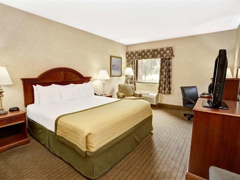 Hotel Baymont By Wyndham Indianapolis West Extérieur photo